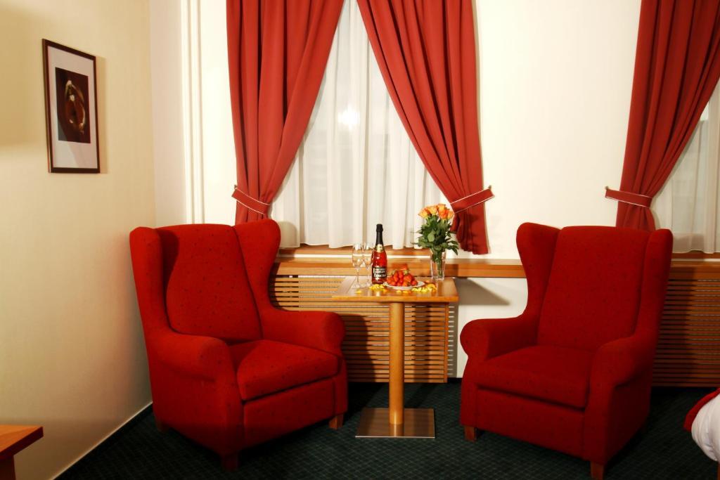 Hotel Slovan Єсеник Номер фото