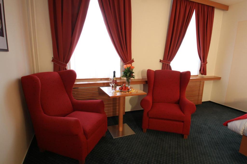 Hotel Slovan Єсеник Номер фото